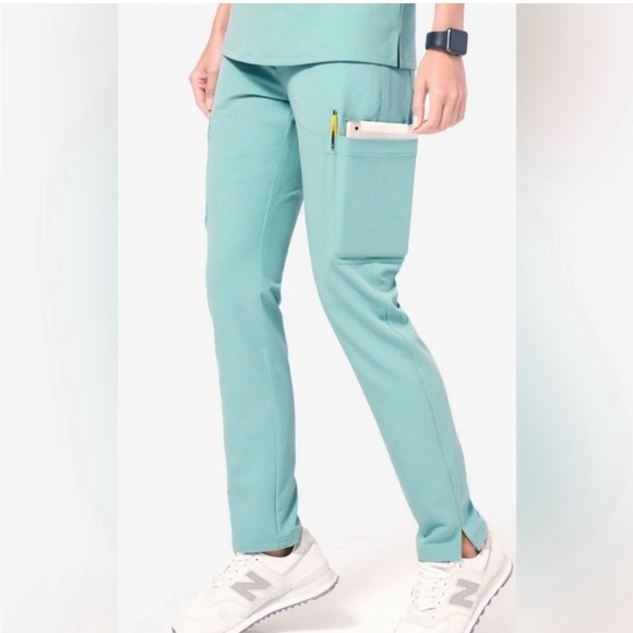 SOLD NA Figs Seaglass Scrub Set XS & SP - Picture 2 of 15